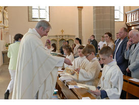 Dankgottesdienst der Kommunionkinder (Foto: Karl-Franz Thiede)